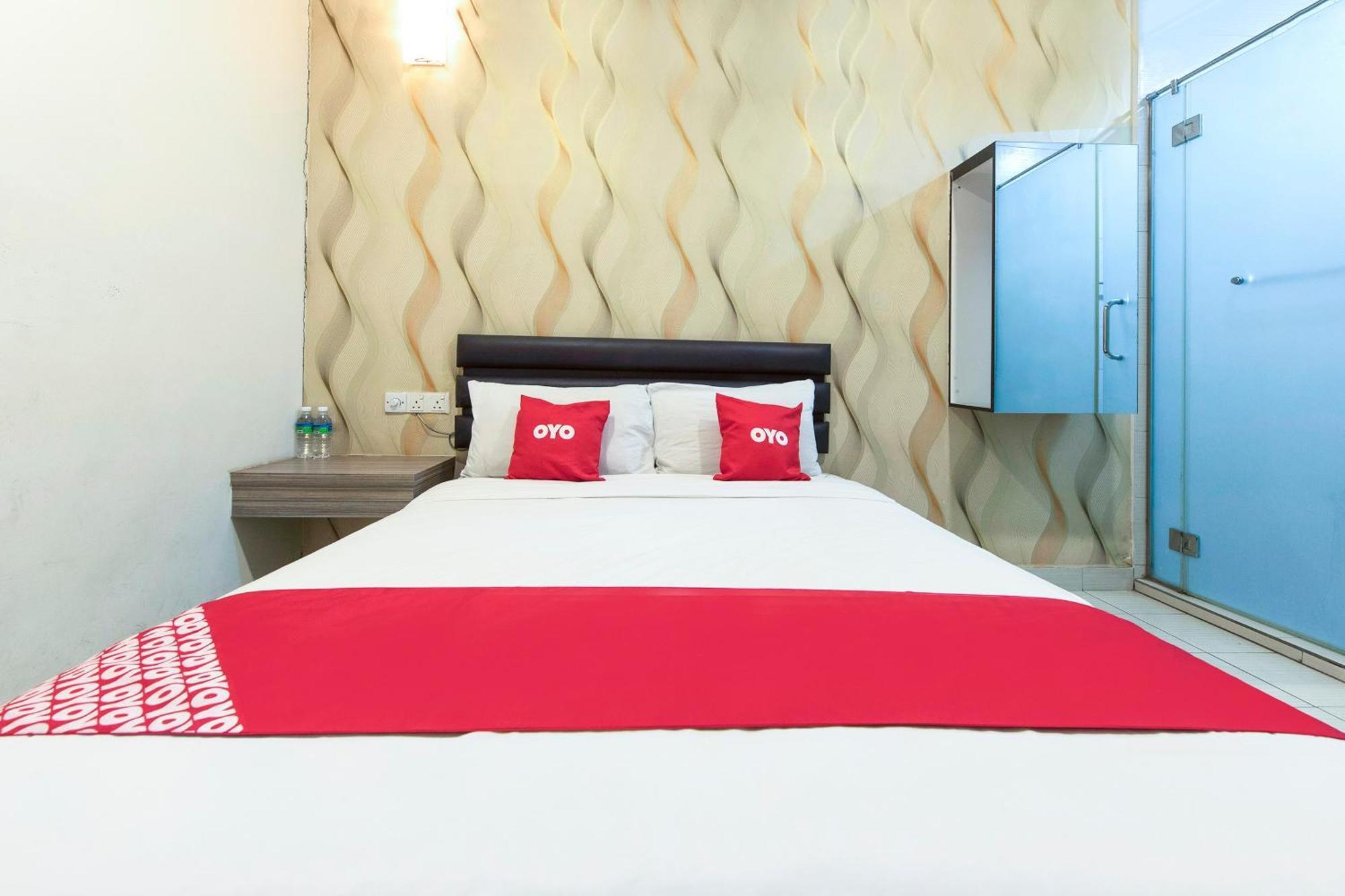 Super Oyo 90385 H3 Hotel Yong Peng Экстерьер фото